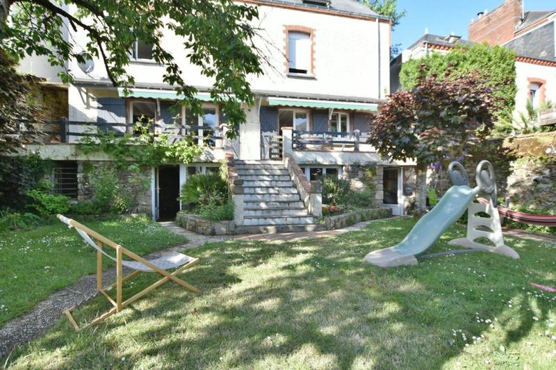 Maison - 160 m² - 7 pièces