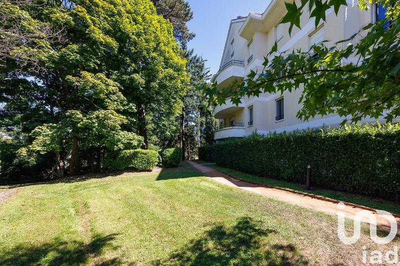 Appartement - 209 m² - 7 pièces