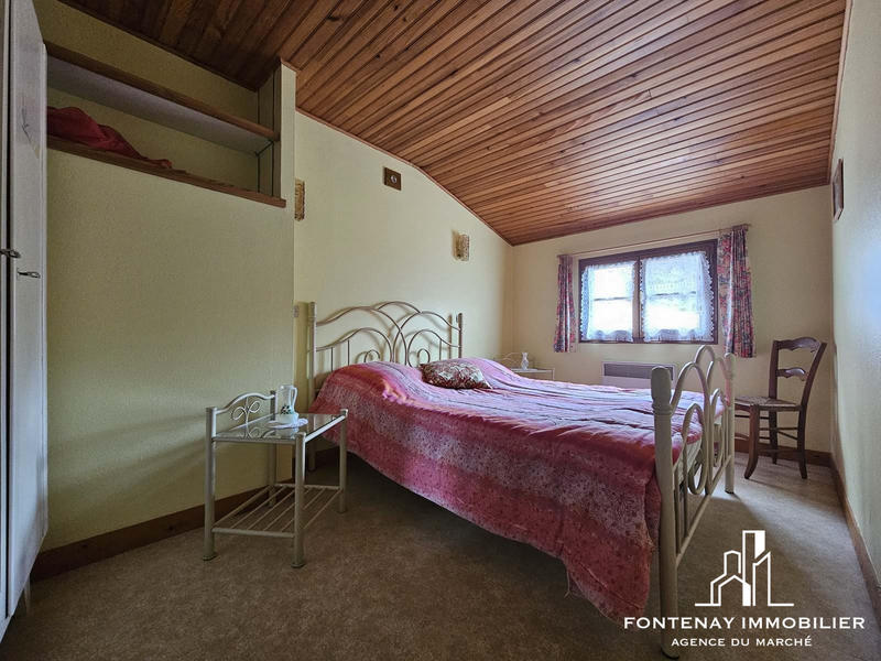 Maison - 220 m² - 11 pièces