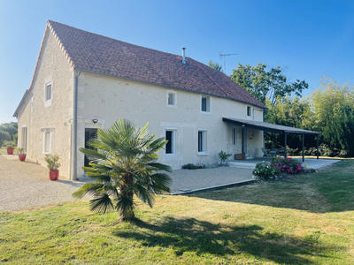 Maison - 221 m² - 7 pièces
