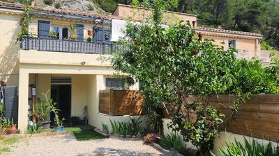 Maison jumelée - 72 m² - 3 pièces