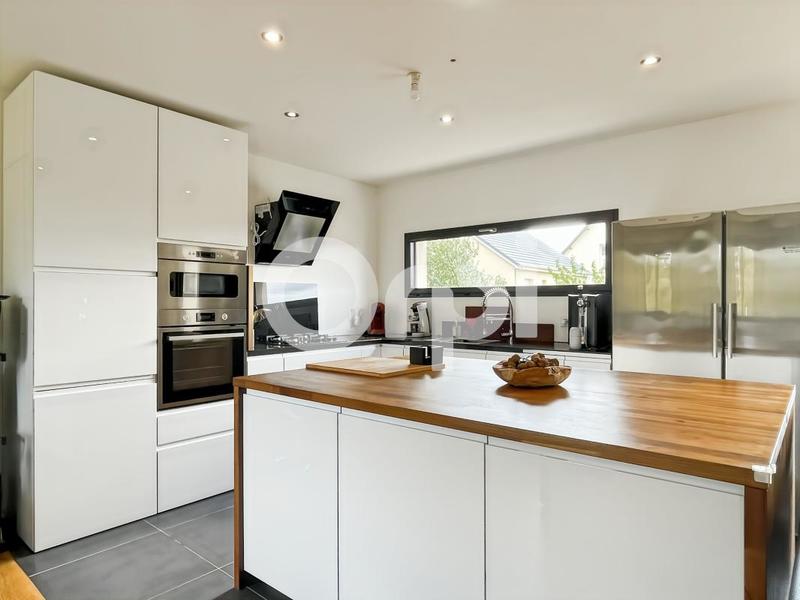 Maison - 162 m² - 5 pièces