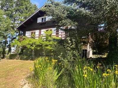 Maison - 107 m² - 6 pièces