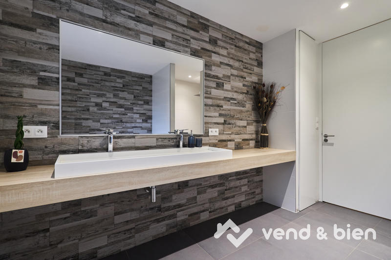 Maison - 160 m² - 4 pièces