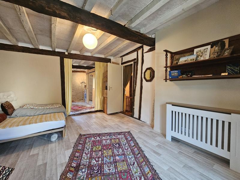 Maison traditionnelle - 157 m² - 4 pièces