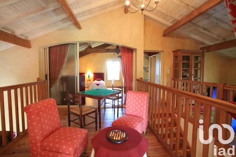 Maison - 193 m² - 7 pièces