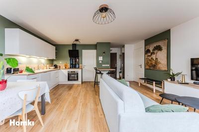 Appartement - 61 m² - 2 pièces