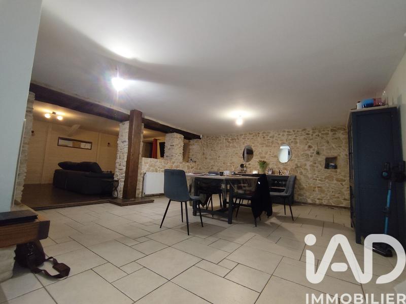 Maison - 207 m² - 9 pièces