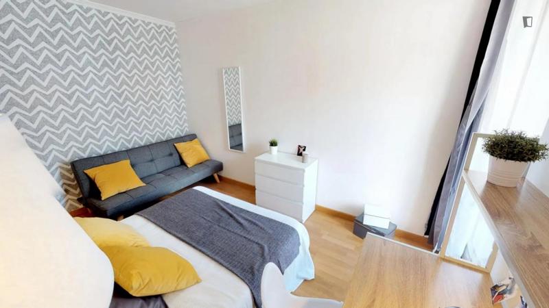 Chambre - 14 m² - 4 pièces
