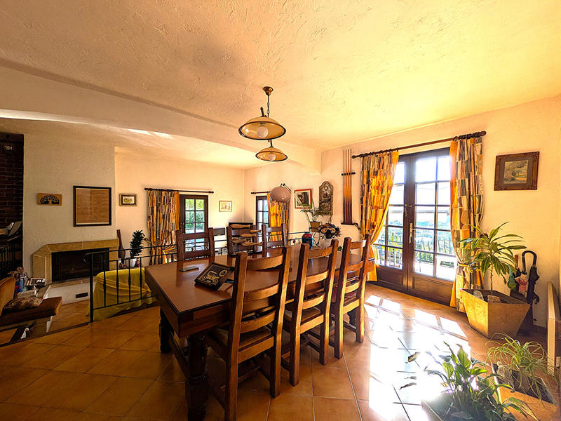 Villa - 134 m² - 5 pièces