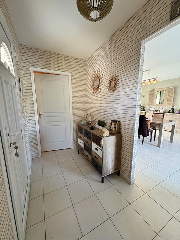 Maison - 94 m² - 4 pièces