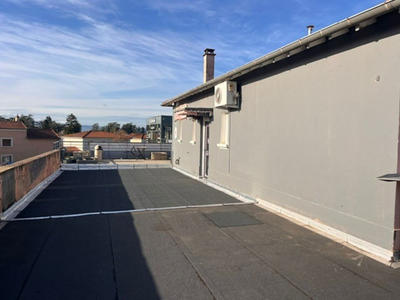 Local d'activité / Entrepôt - 120 m²