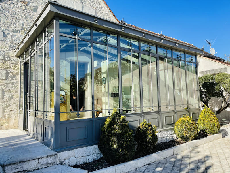 Maison - 216 m² - 7 pièces