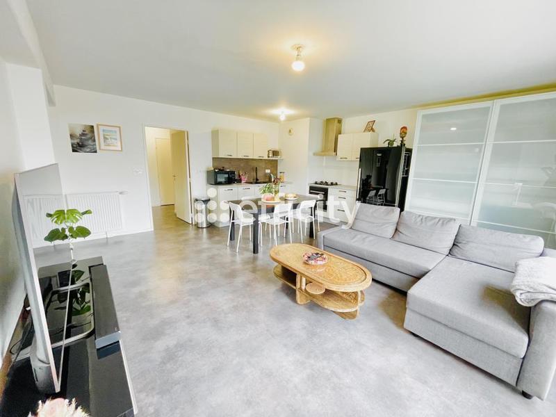 Appartement - 80 m² - 4 pièces