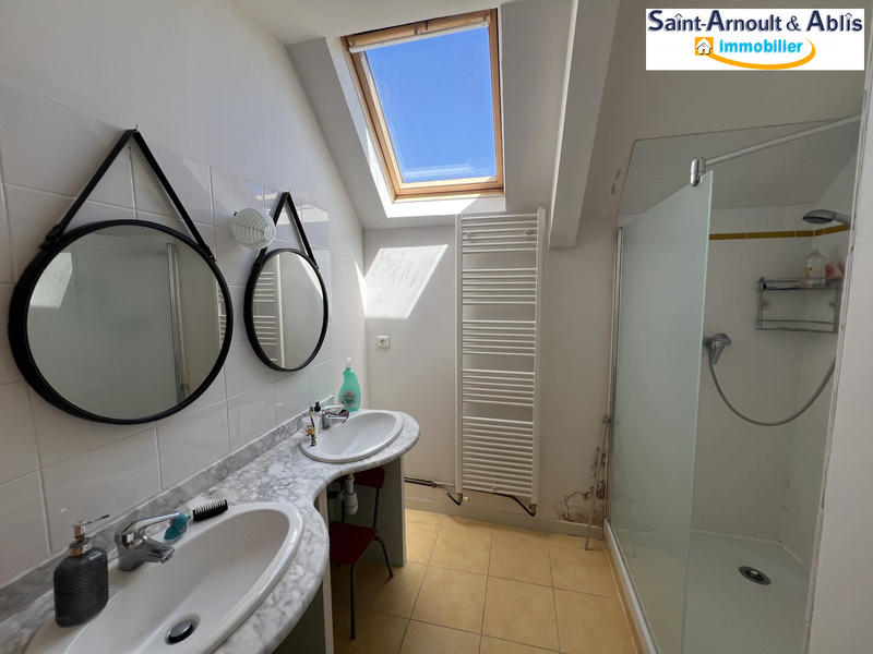 Maison contemporaine - 233 m² - 8 pièces