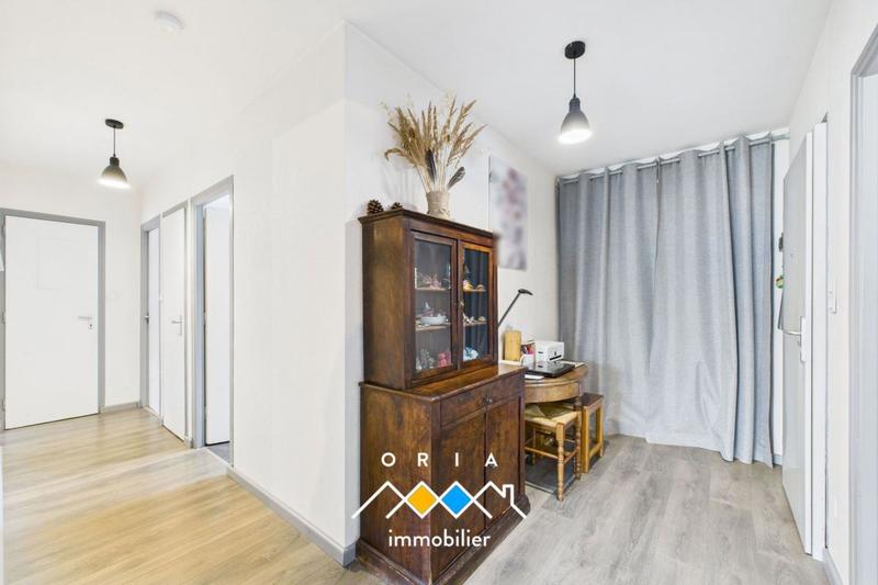 Appartement - 84 m² - 3 pièces