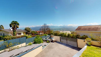 Maison - 140 m² - 5 pièces