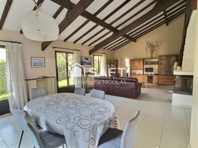 Maison - 140 m² - 6 pièces