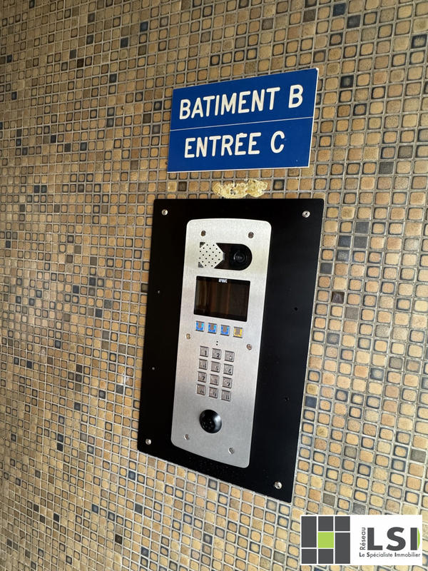 Appartement - 83 m² - 4 pièces