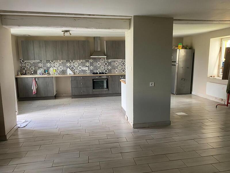 Maison - 102 m² - 4 pièces