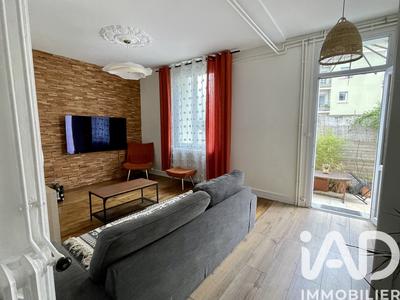 Maison - 110 m² - 5 pièces