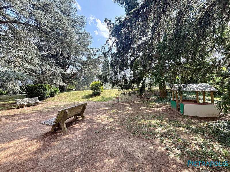 Appartement - 91 m² - 4 pièces