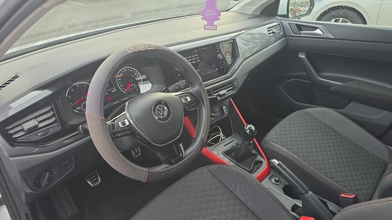 Volkswagen Polo VI 1.0 80 Connect