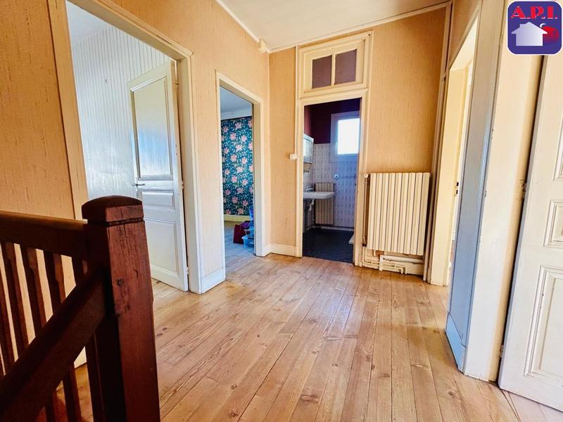 Maison - 106 m² - 7 pièces