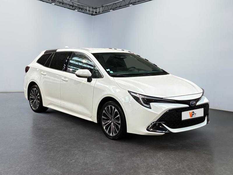 Toyota corolla touring sports Hybride 196ch Design