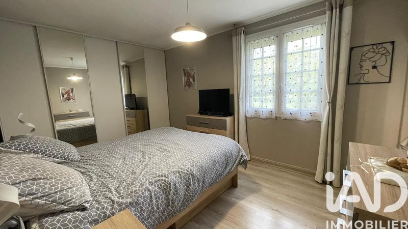 Maison - 161 m² - 9 pièces