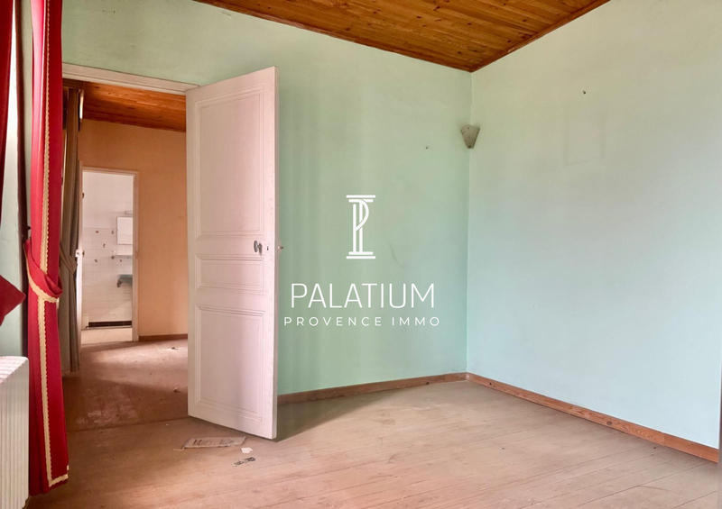 Maison traditionnelle - 90 m² - 4 pièces