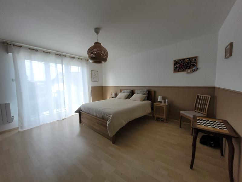 Maison - 122 m² - 8 pièces