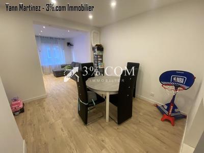 Maison - 98 m² - 5 pièces