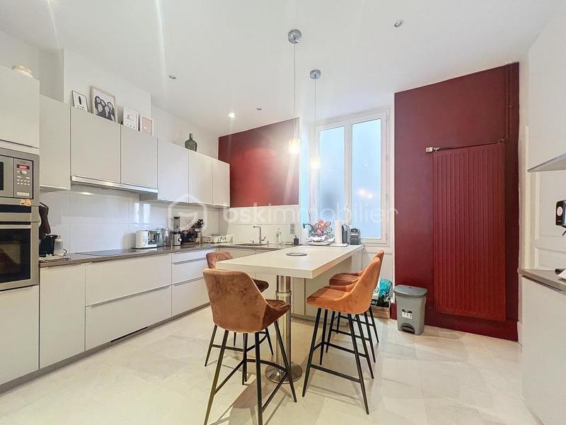 Appartement - 152 m² - 5 pièces