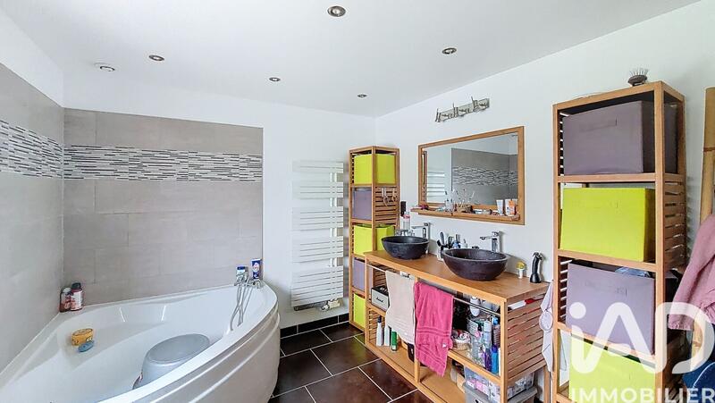 Maison - 106 m² - 4 pièces