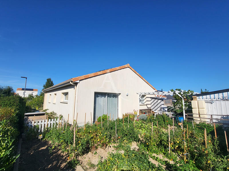 Maison - 95 m² - 3 pièces