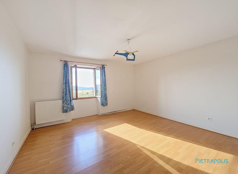 Maison - 195 m² - 7 pièces