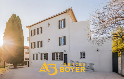 Appartement - 80 m² - 4 pièces