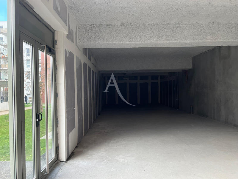 Local commercial - 123 m²