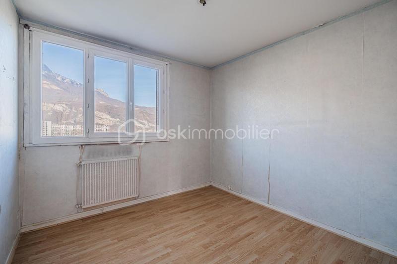 Appartement - 83 m² - 5 pièces