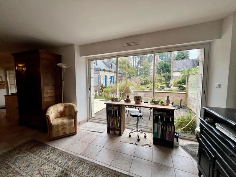 Propriété - 275 m² - 11 pièces