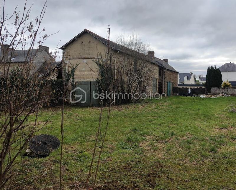 Maison - 400 m² - 6 pièces