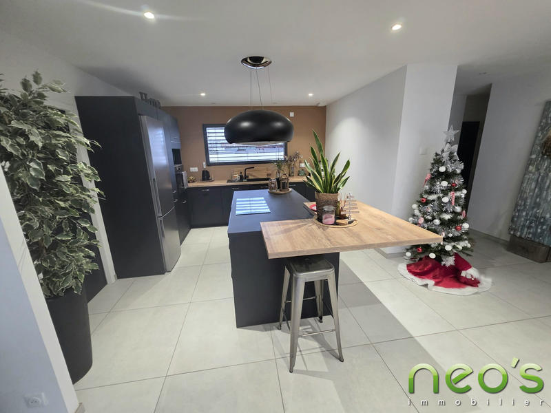 Maison - 130 m² - 6 pièces