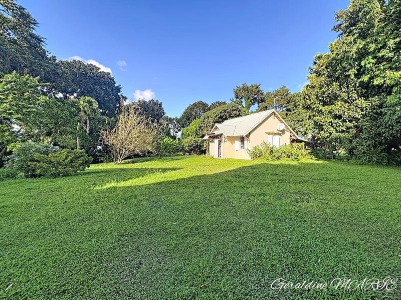 Maison - 242 m² - 6 pièces