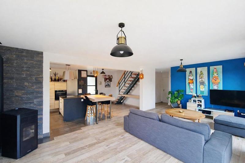 Maison - 130 m² - 6 pièces