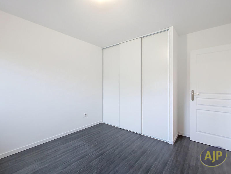 Maison - 104 m² - 6 pièces