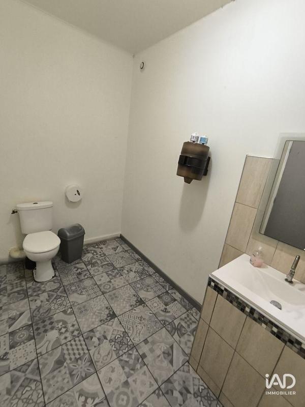 Local commercial - 210 m²