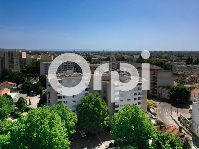 Appartement - 81 m² - 3 pièces