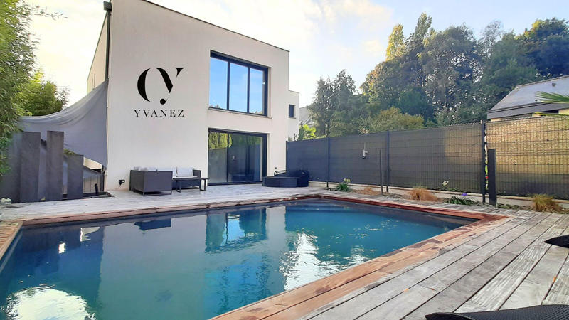 Maison - 151 m² - 7 pièces