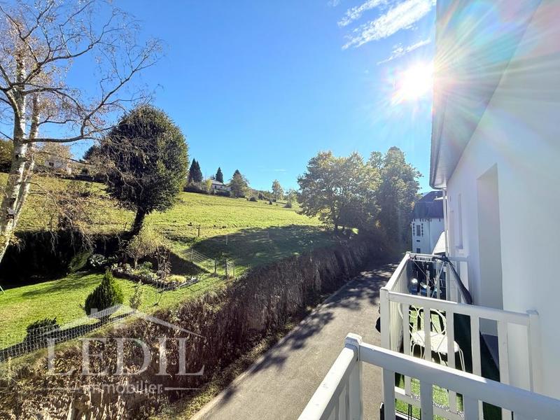 Appartement - 98 m² - 3 pièces